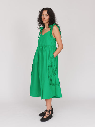 model:Seren wears size 8 and is 5’8”